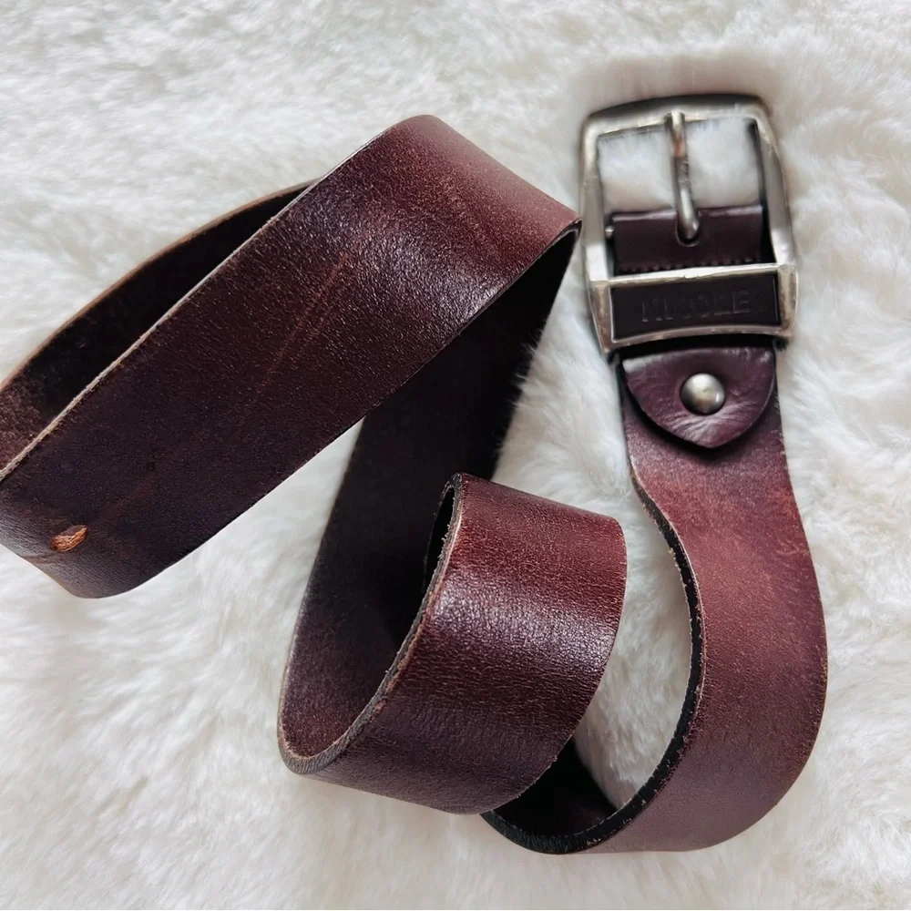 Vintage Nicole Genuine Leather Belt Brown 37” x 1.5”